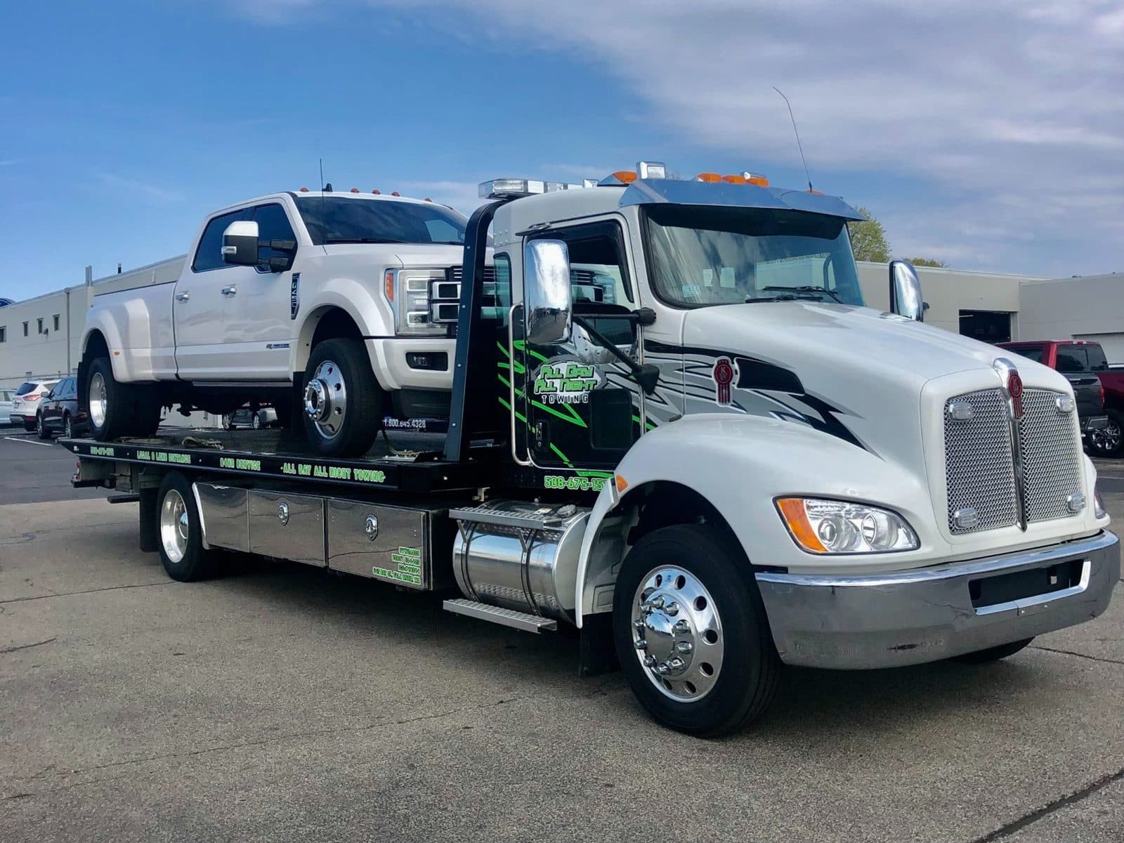 Dually pickup loaded on the flatbed